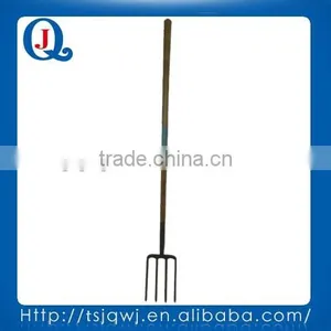 Farm and Garden Digging Fork JQ107L-M With Wooden Hanle thumbnail-1