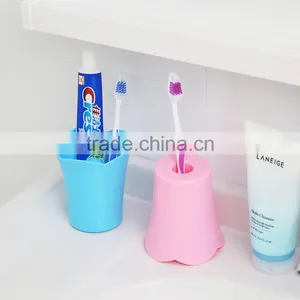 J352 Colorful Plastic Cup Fashion Portable Couples Mug Plastic Tooth Brush Cup thumbnail-2