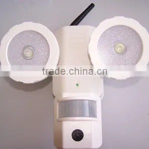 Outdoor Motion Activated LED Solar Security Light thumbnail-2