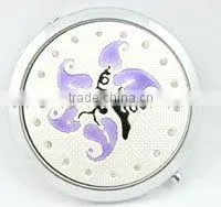 Beautiful Doube Sided Metal Round Mirror Comapct With Paint on the Cover thumbnail-1