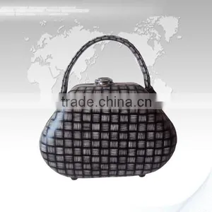 Pu Carrying Makeup Case thumbnail-1