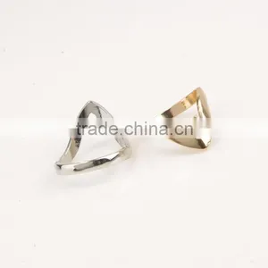 V Shape Latest Gold & Sliver Finger Ring Designs thumbnail-4