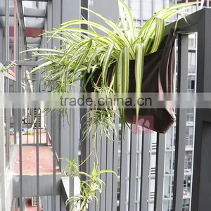 Outdoor Decorative Wall Pocket Vertical Garden Hanging Planter thumbnail-1