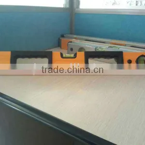 CR Aluminum Level Ruler thumbnail-1