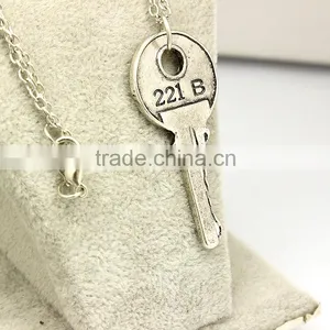 Best Selling Fashion Factory Jewellry Silver Plated Key Pendant Necklace thumbnail-5