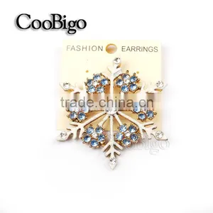 Fashion Jewelry Rhinestone Glitter Powder Snowflake Pin Brooch Gold Plated Christmas Party Gift Promotion Apparel Accessories thumbnail-3