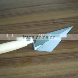 Fine Polished One Piece Forged Trowel With Wooden Handle ( Factory ) thumbnail-5