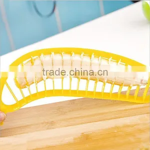 Cheapest Plastic Cutting Magic Kitchen Tools Fruit Slicer Banana Slicer 2016 thumbnail-3