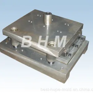 License Plate Frame Mould /Plastic Injection Mold thumbnail-1