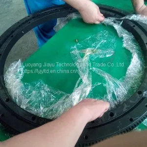SDQ-816 Four Point Contact Ball Slewing Bearing for Medical Equipment or Other Turntable thumbnail-1