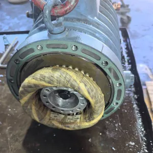 Maintenance of Shuangliang Lithium Bromide Unit for Seat Water Intake, Repair of Bitzer Hsk8561 - 165 - 40p Compressor thumbnail-1