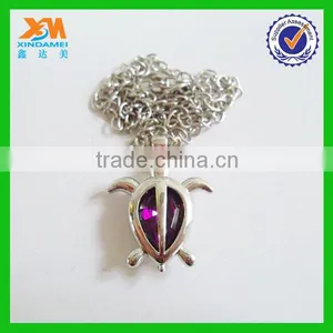 Metal Animals Turtles Diamond Necklace thumbnail-3