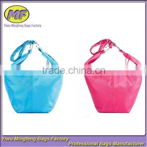 Custom Fasionable Tote and Shoulder 600D Oxford Waterproof Yoga Mat Storage Bag Yoga Bag for Women thumbnail-1