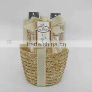 Scented Shower Gel and Body Lotion Bath Set thumbnail-1