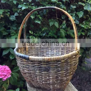 2016 Hot Sale Cheap Large Natural Color Wicker Egg Basket With Handle thumbnail-1