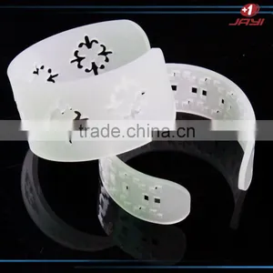 Wholesale Custom Luxury Charm Acrylic Lucite Plastic Wedding Bracelet and Bangle thumbnail-3