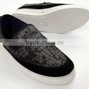 GZY Fashion Men Casual Shoes Slip-On Shoes For Men Flat Shoes Men thumbnail-2