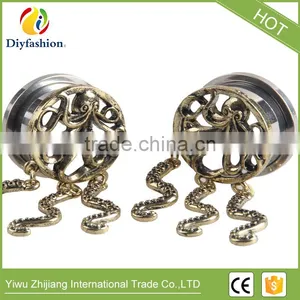 Fashion Stainless Steel Octopus Pendant Ear Plug thumbnail-3