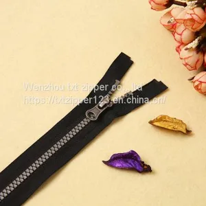 #3 #5 #8 #10 #15 #20 Plastic Zipper With Triangular Teeth Open End thumbnail-1