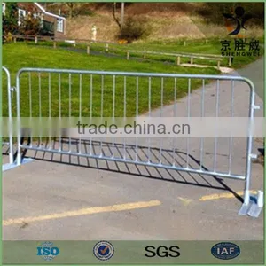 Metal Crowd Control Interlocking Barrier thumbnail-3