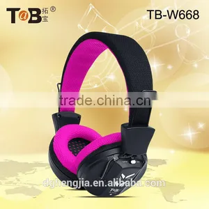 China Manufacturer Cheap 2 Way Radio Wireless Headset With Memory Card and FM Radio thumbnail-4