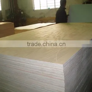 Red Oak Plywood Poplar Core thumbnail-3