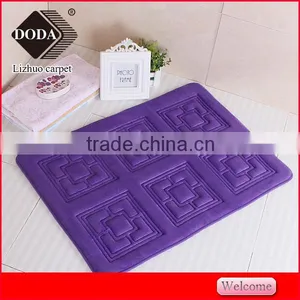 Luxury Polyester Yarn Anti Slip Pvc Carpets and Rugs thumbnail-2