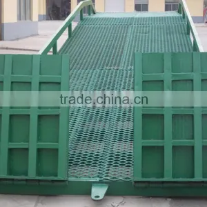 Forklift Loading Ramp With 10ton thumbnail-1