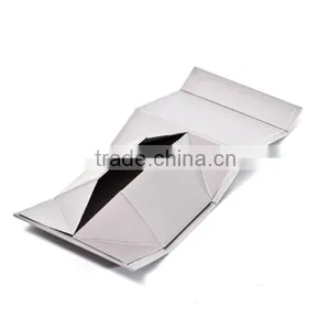 New Design Foldable Paper Gift Box With Magnet Closure thumbnail-2