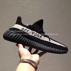 Yeezy 350V2 thumbnail-3