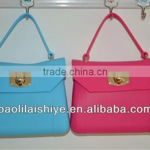 2013 New Silicone Cosmetic Bag thumbnail-3