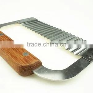 42076 Dough Sheeter Cutter Pastry/Flour Cutter With Wooden Handle thumbnail-4