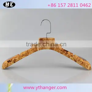 Plastic Hanger With Rubber Coated Anti-slip Surface Rubber Hanger for Clothes thumbnail-1