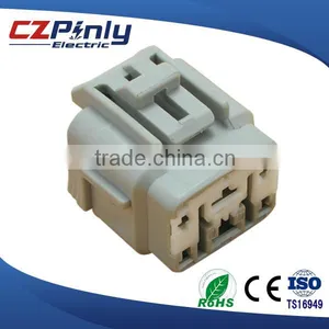 Female 6 Pin Toyota Automotive Connector thumbnail-1