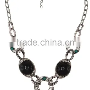 Anitque Look Faux Gem Metal Statement Necklace thumbnail-2