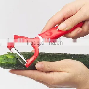 Plastic Peeler thumbnail-1