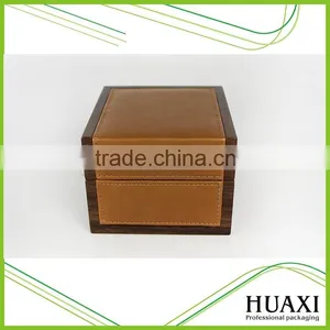 Glossy Wooden Storage Box Gift Wrist Watch Storage Box With PU Inside thumbnail-2