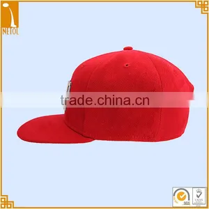 6 Panels Flat Bill Custom Logo Snapback Caps With Metal Badge thumbnail-2