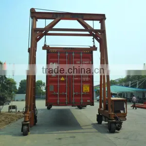 30T -40T Diesel Engine Mobile Container Crane Straddle Carrier Crane for Sale thumbnail-1