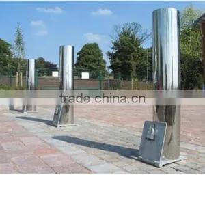 Arlau Outdoor Stainless Steel Removable Padlock Bollard thumbnail-2