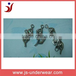 Hot Selling Stylish A Diamond Pendant Garment Accessory thumbnail-1