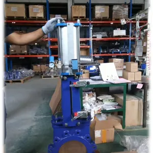 PN16 Rated Knife Gate Valve With PTFE Seat for Corrosive Media thumbnail-1