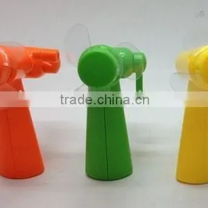 LED Flashing Wind-up Fan - EVA Blade thumbnail-1