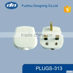 313 13A Switched Universal Travel Adapter thumbnail-1