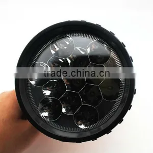 13 LED Emergency Portable Spotlight thumbnail-5