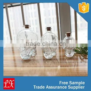 Hand Pressed Skull Shape Glass Clear Wine Bottle for Different Size thumbnail-1