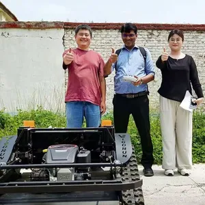 Industrial Grade Labor Saving 800mm Cutting Width Single Cylinder Gas Crawler Remote Mower VTLM800 All Terrain Slope Mower thumbnail-5