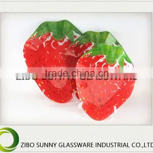Temptation of Strawberry Fruit Series Glass Plate thumbnail-1