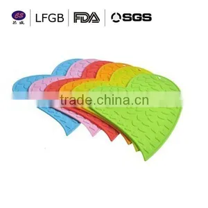 the Fashionable Silicone Bowl Mat thumbnail-4