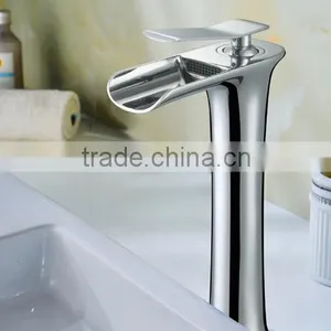 Water-mount Brass High Quality Chrome Basin Faucet thumbnail-2